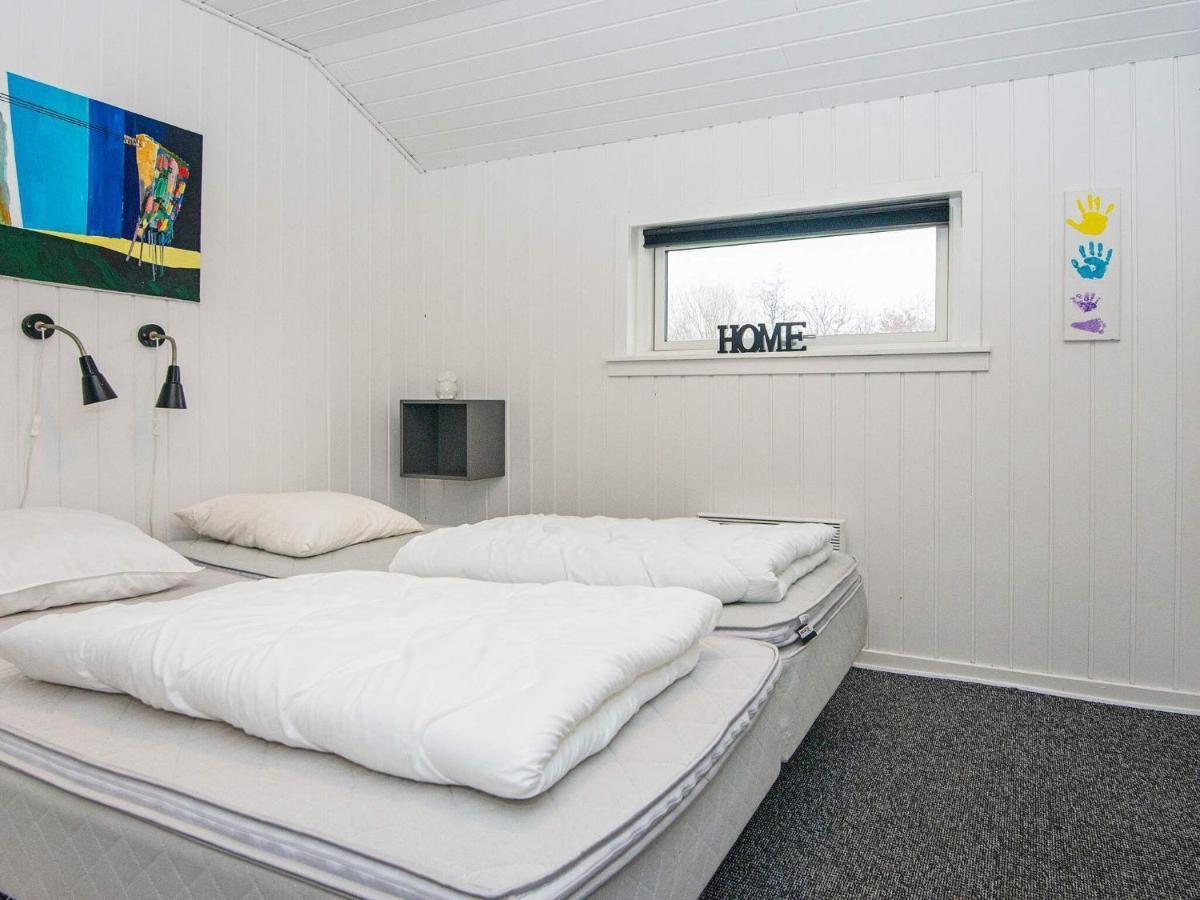Holiday Home Lyngvej IV Fjerbaek Bagian luar foto