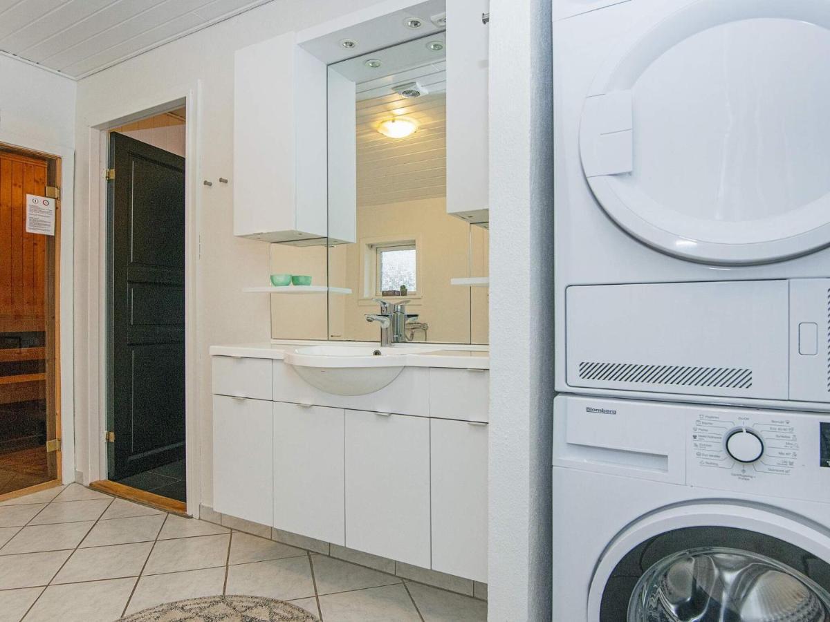 Holiday Home Lyngvej IV Fjerbaek Bagian luar foto
