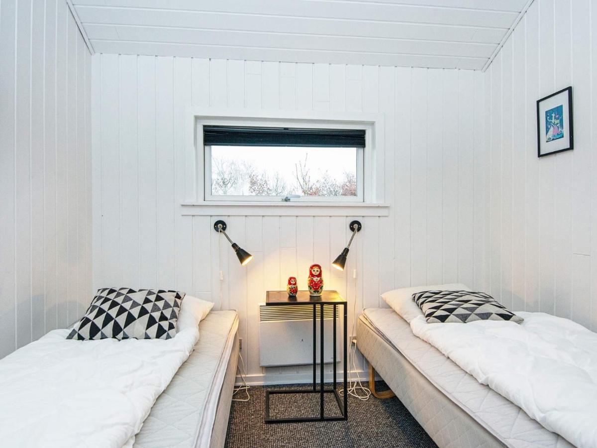Holiday Home Lyngvej IV Fjerbaek Bagian luar foto